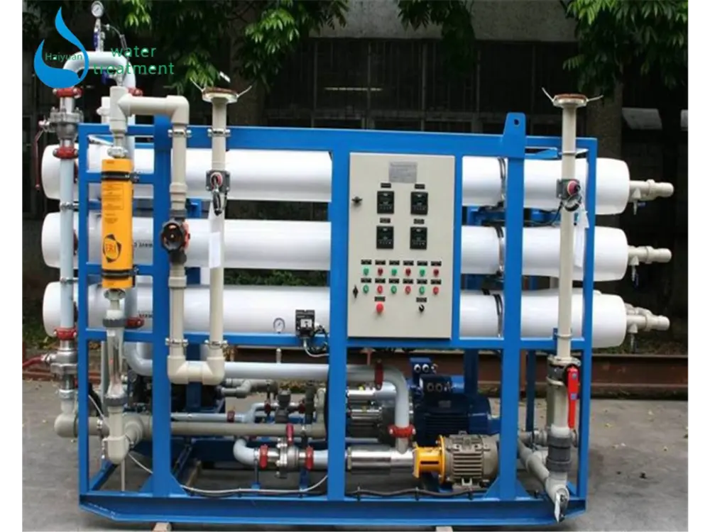 ¿Cómo un sistema de desalinización de agua de mar produce agua potable?